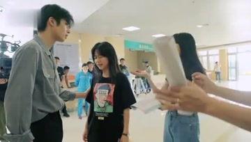 小超娱乐吃瓜,揭秘娱乐圈最新吃瓜事件